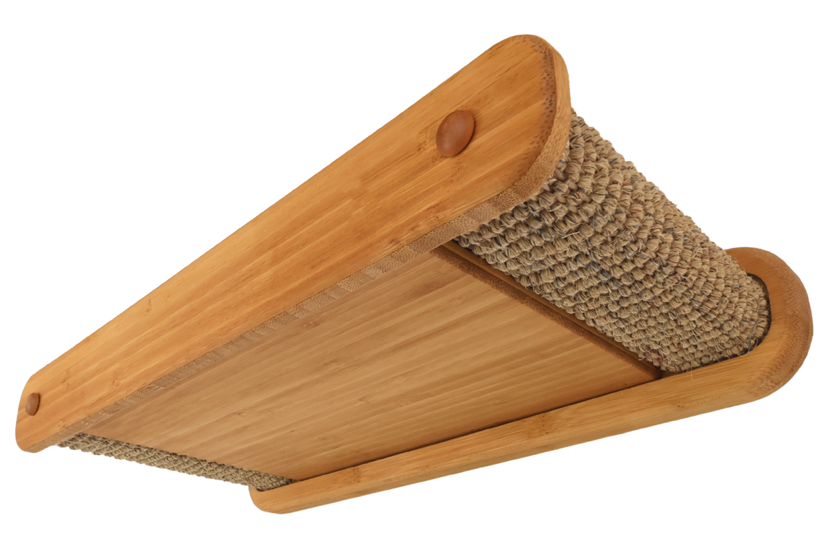 Cat shelf and scratcher with bamboo and durable sisal.
